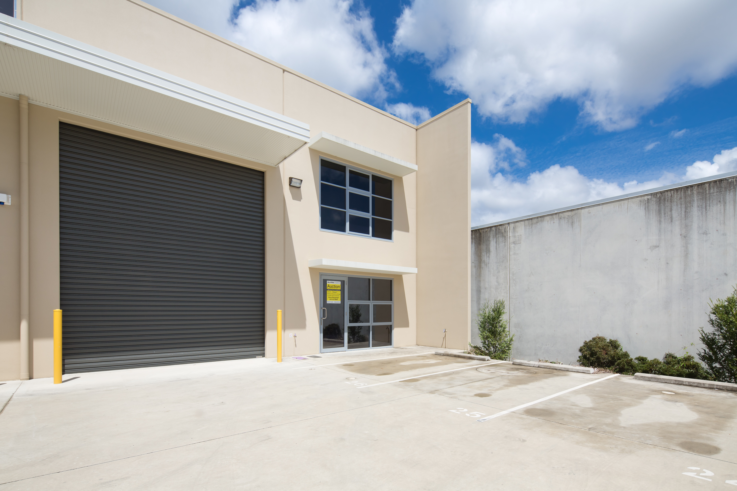 warehouse at upper coomera on gold coast for sale at auction warehouse at upper coomera on gold coast for sale at auction
