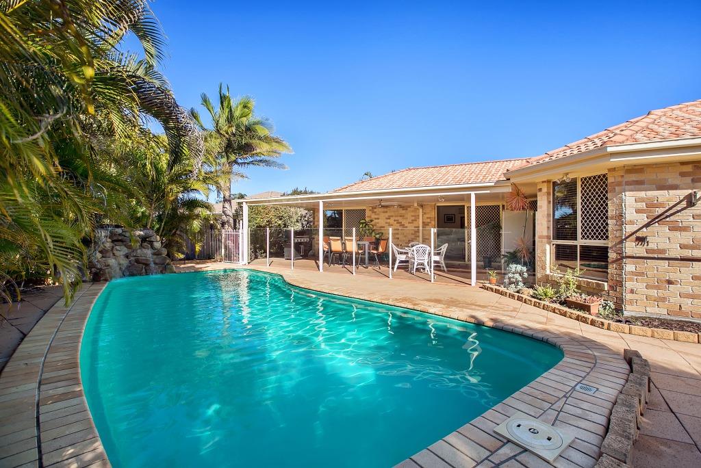 Jason Mills: 1 Mako Court, Mountain Creek